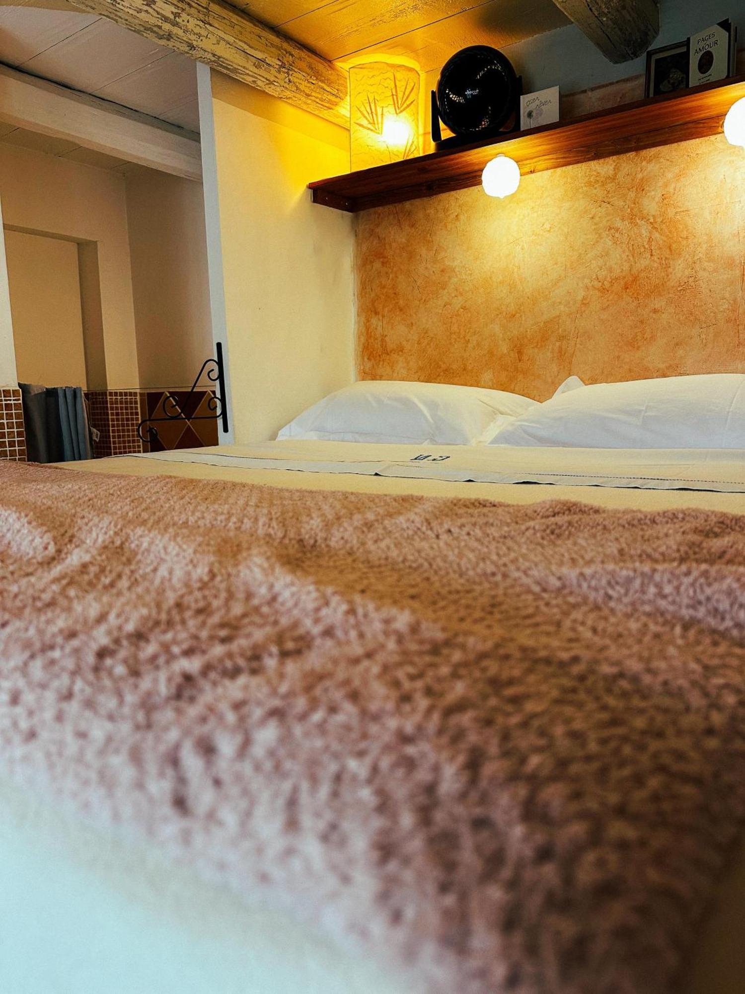 Casaluna, Chambre Climatisee Dans Maison De Village Sotta Buitenkant foto